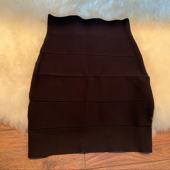 BCBG MaxAzria black bandage skirt. - Picture 1 of 2